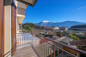 Departamento familiar, varias habitaciones (Appartamento Verde) | Balcón