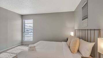 1 bedroom, iron/ironing board, free WiFi, bed sheets