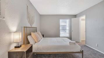 1 bedroom, iron/ironing board, free WiFi, bed sheets