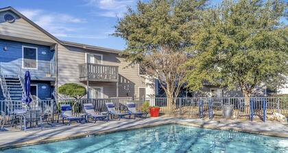 Quaint 1BR In Midland With Fitness Center