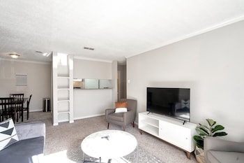 Relaxing Quaint 1BR in Heart of Midland