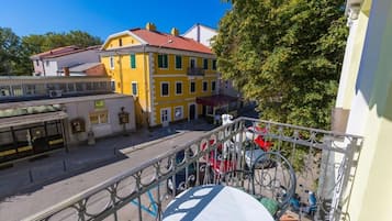Apartment (A2) | Balcony