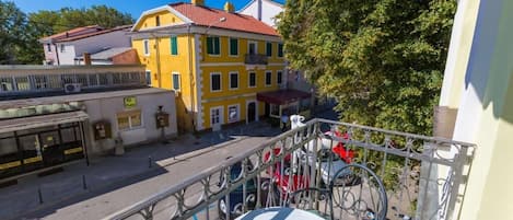 アパートメント (A2) | バルコニー