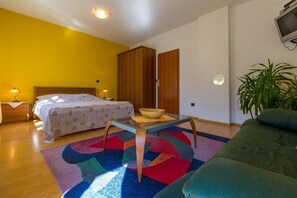 Departamento (A2) | 3 habitaciones y wifi gratis 