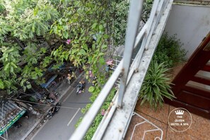 Property grounds - The Queen Hotel and Spa (Hanoi)