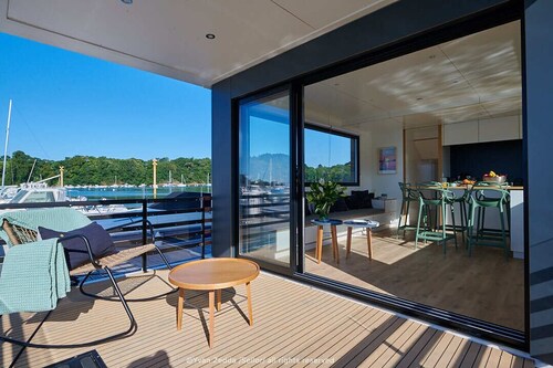 A lodge boat at Guidel-Plages marina