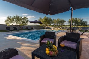 Outdoor pool - Villa Caper (Biograd na Moru)