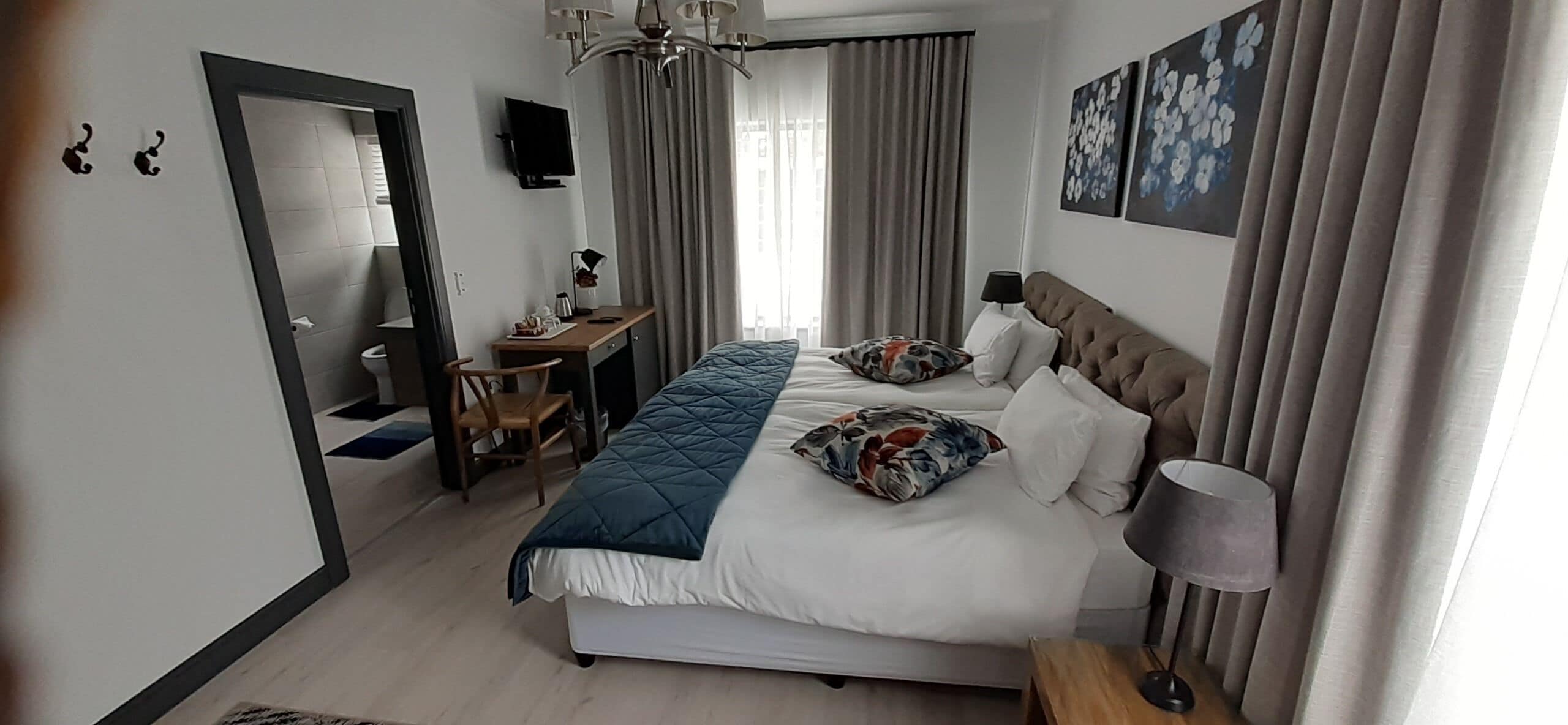 Literie de qualité supérieure, coffres-forts dans les chambres