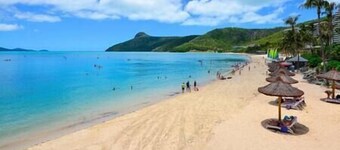Whitsunday East 1106 on Hamilton Island by HamoRent