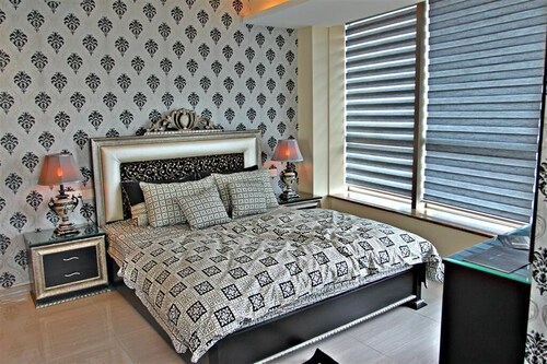 Vintage Studio Apartment
