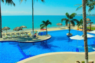 Los Picos Hotel & Suites Bucerias