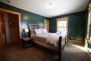 5 quartos, Wi-Fi de cortesia, roupa de cama