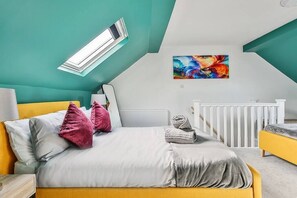 4 chambres, fer et planche à repasser, lit parapluie, Wi-Fi