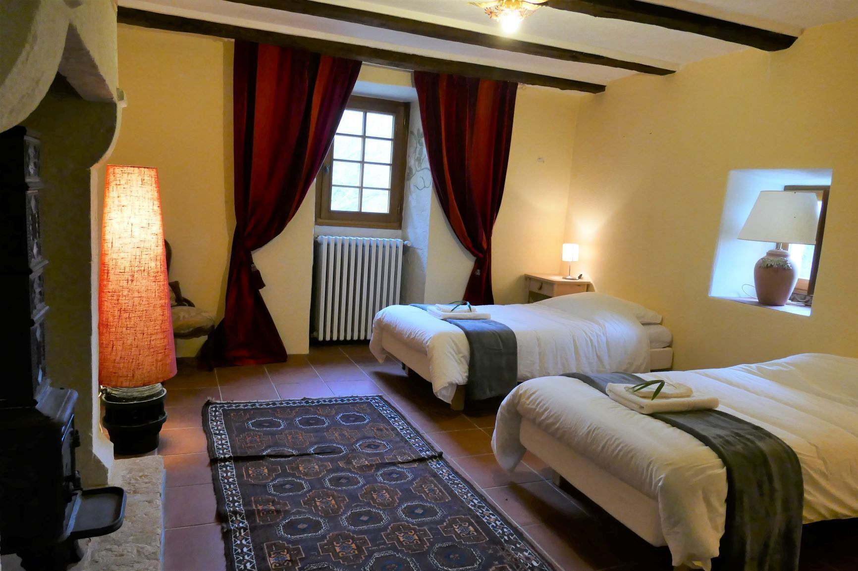 4 slaapkamers, een strijkplank/strijkijzer, wifi, beddengoed