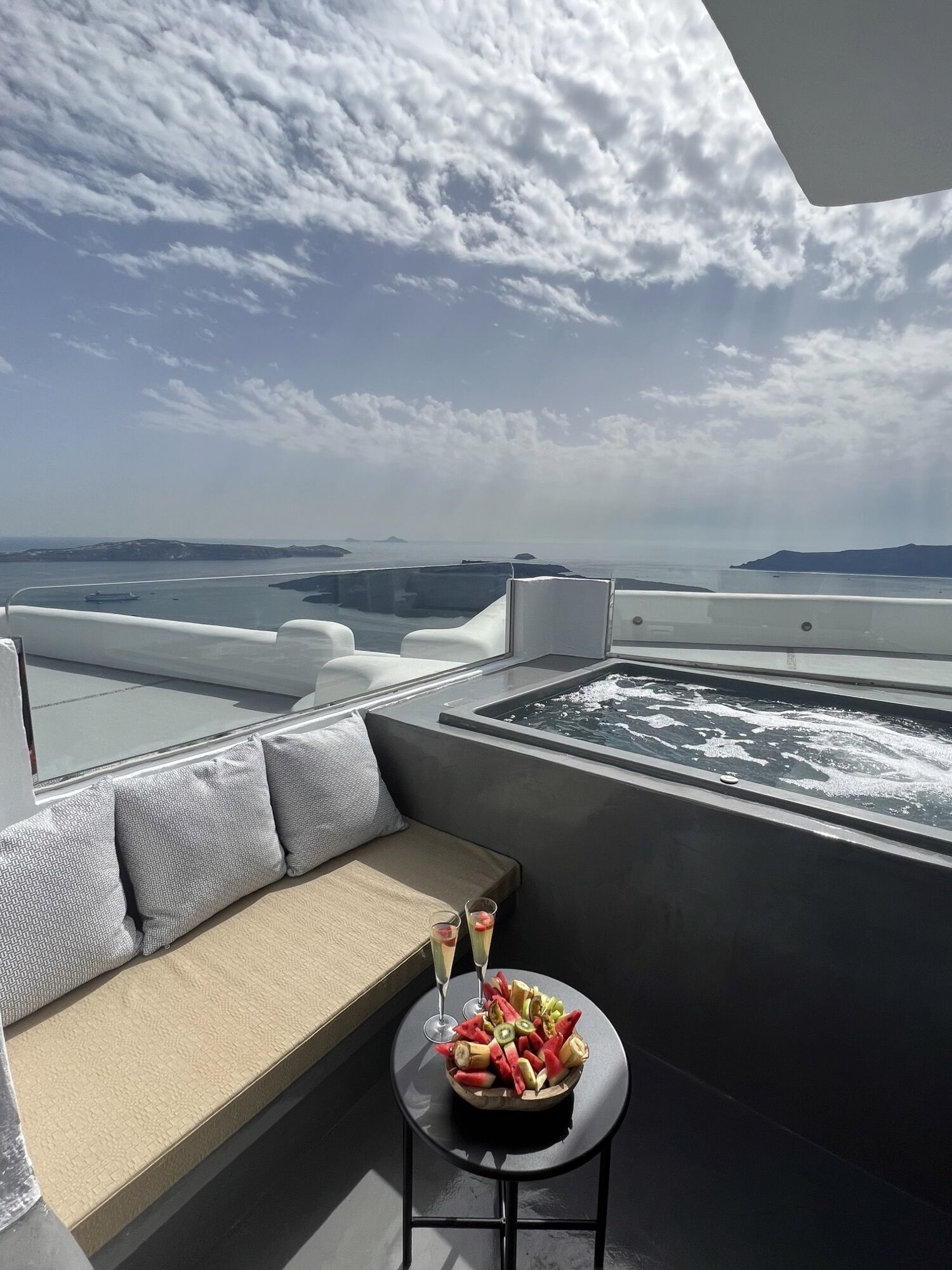 Superior suite, bubbelbad, uitzicht op zee | Privéspabad