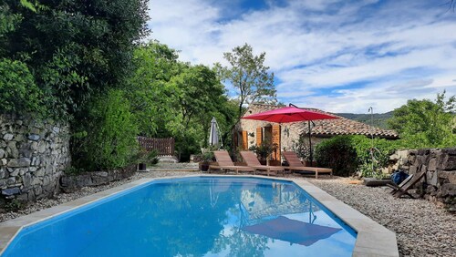 3-★ country house ★ terrace and private pool ★ Cévennes