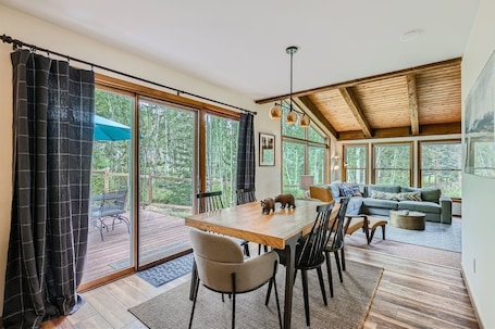 Cabin, 3 Bedrooms | Living area | TV
