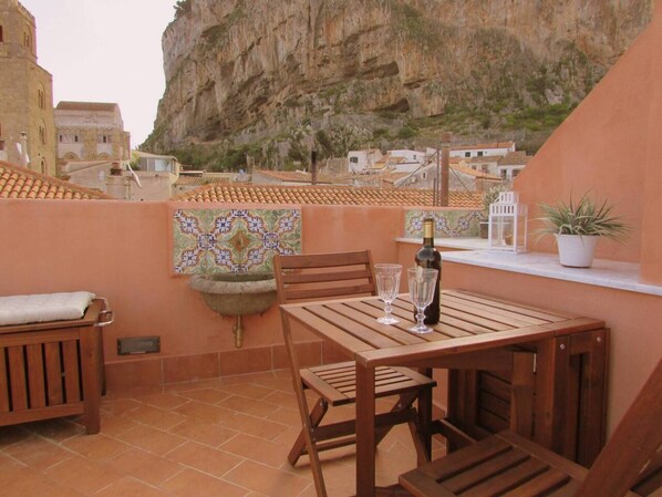 Apartment | Balcony