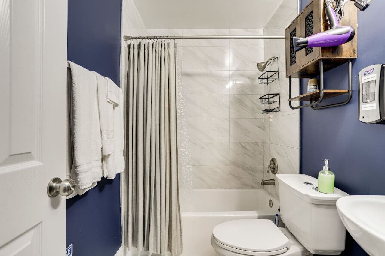 Ensemble douche/baignoire, articles de toilette écologiques