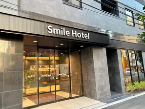 Exterior - Smile Hotel Shinosaka (Osaka)