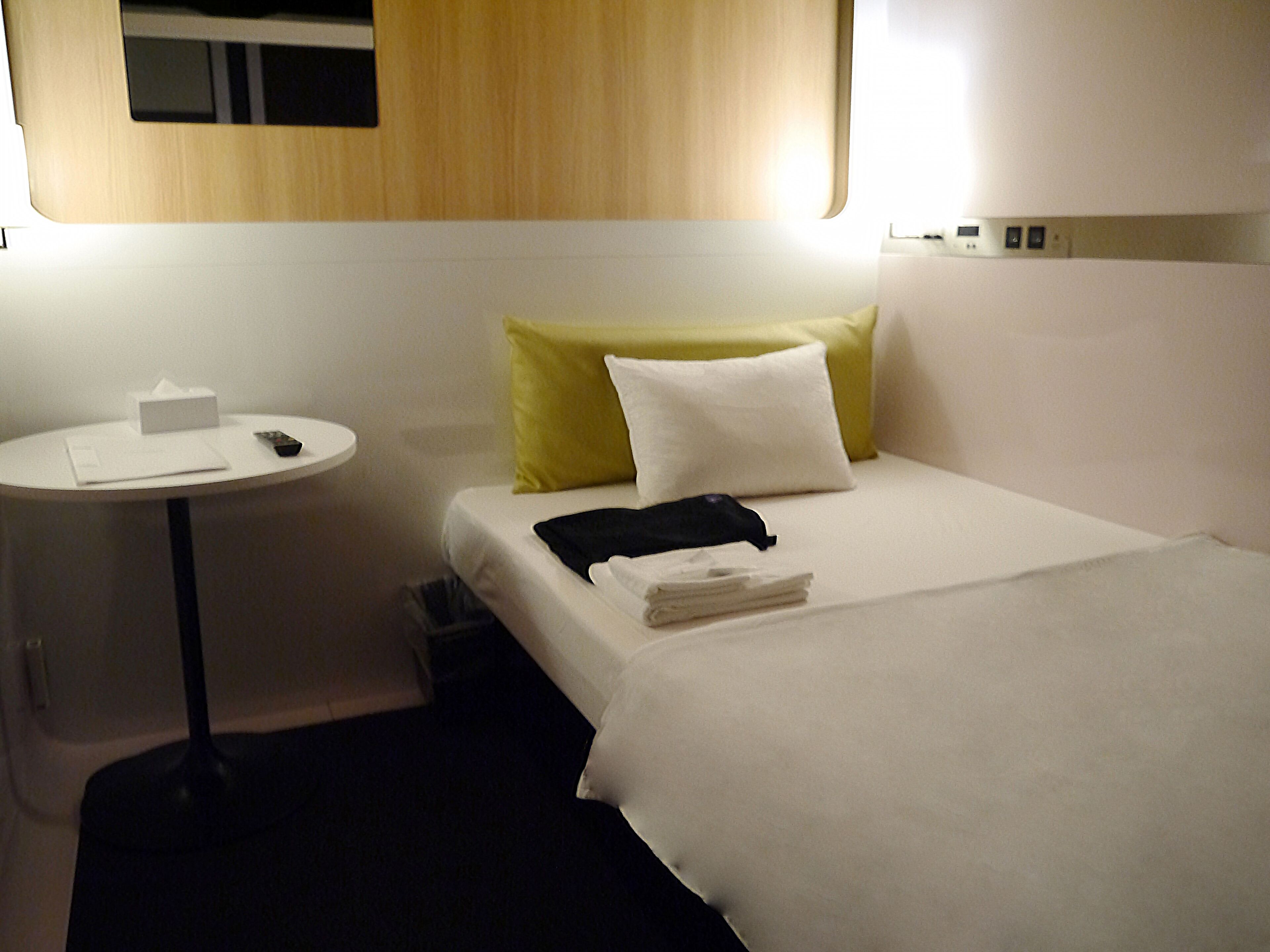 first class cabin (male) non smoking | 1 bedroom, in-room safe, iron/ironing board, free wifi