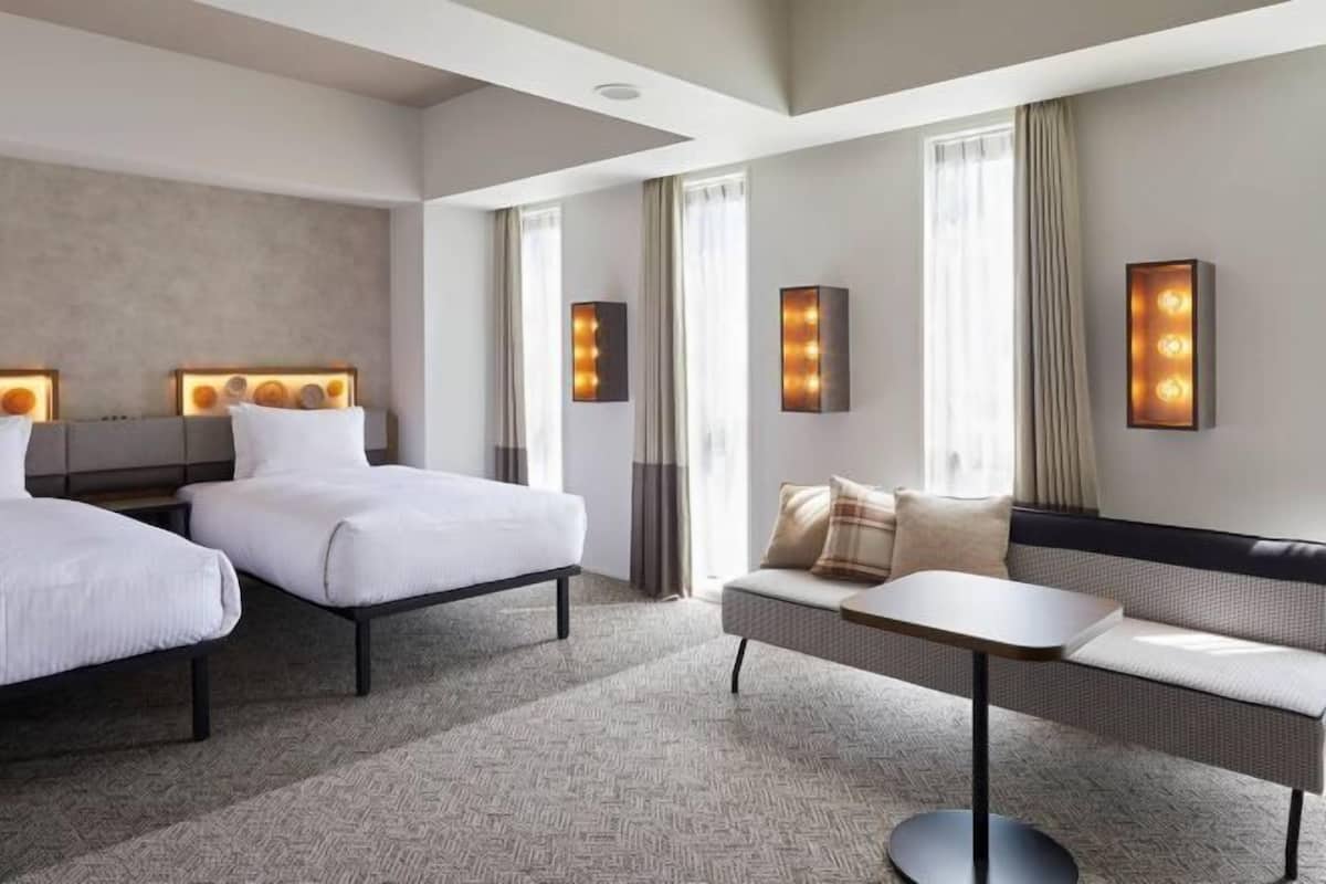 In-room safe, free WiFi, bed sheets