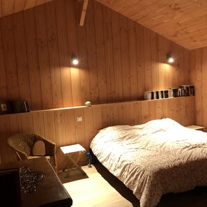 4 bedrooms, iron/ironing board, WiFi, bed sheets - Comfortable wooden house sleeps 8 Plage des Américains Cap Ferret (Lège-Cap-Ferret)