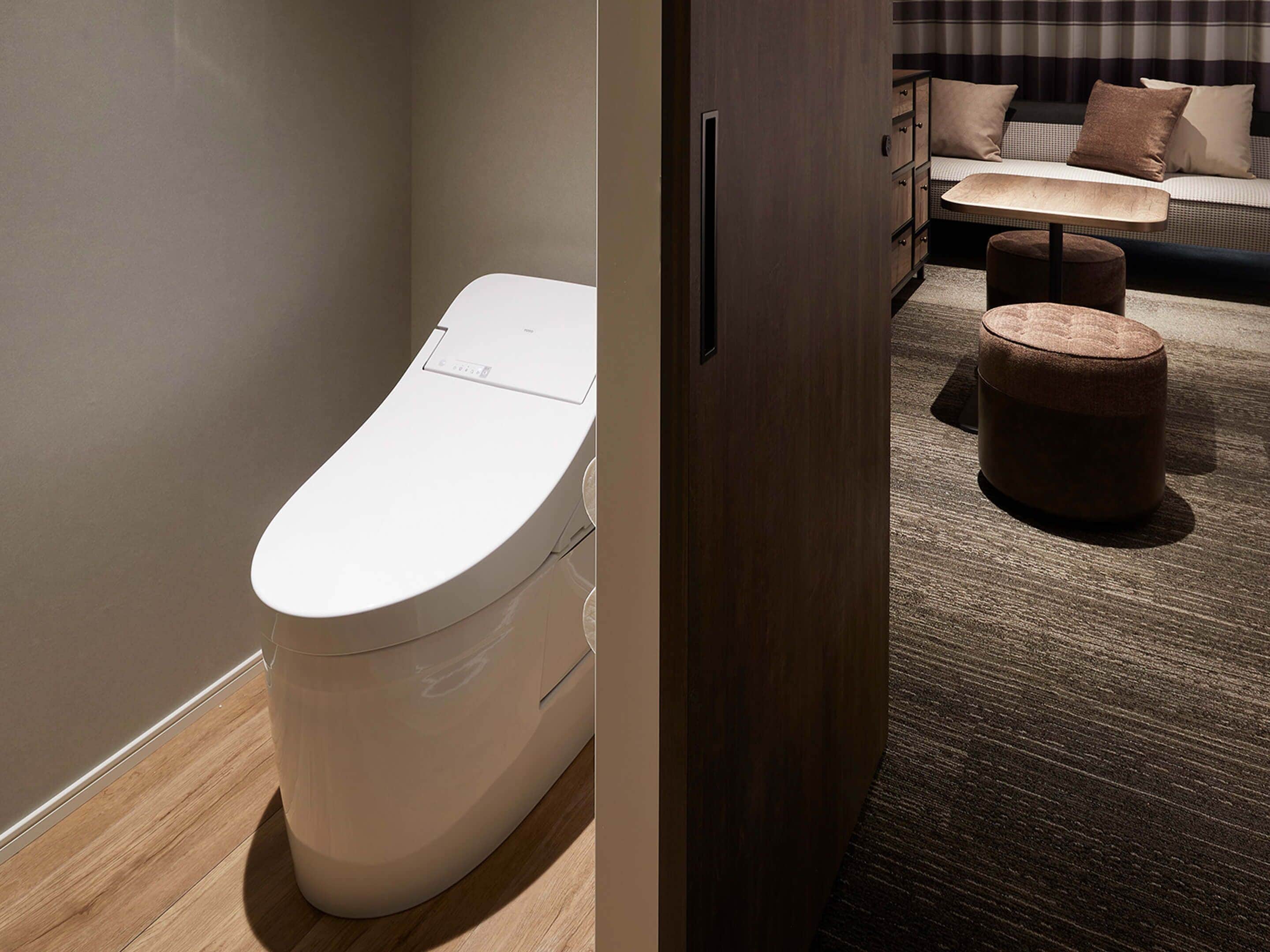 triple room, non smoking | 1 bedroom, in-room safe, free wifi, bed sheets