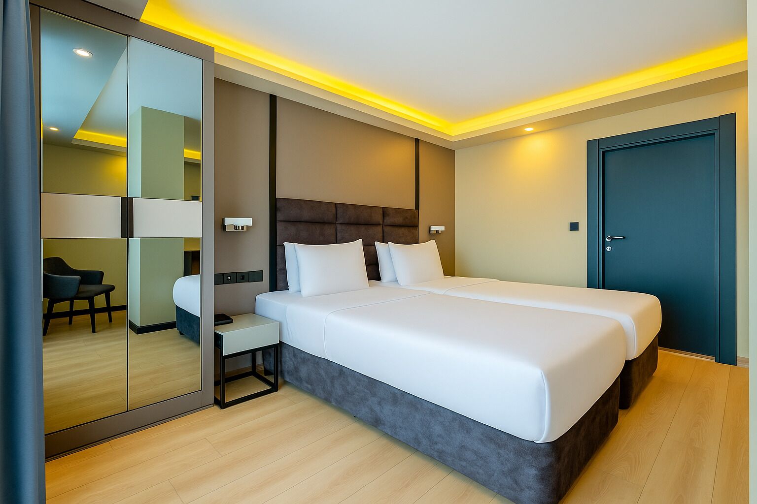 Standard Twin Room | Egyptian cotton sheets, premium bedding, minibar, desk