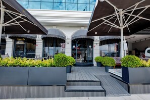 บริเวณภายนอก