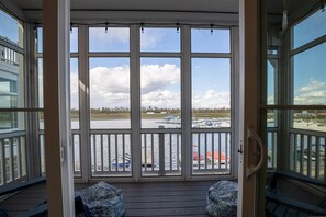 House, Multiple Beds (Hook, Wine, & Sinker) | Balcony