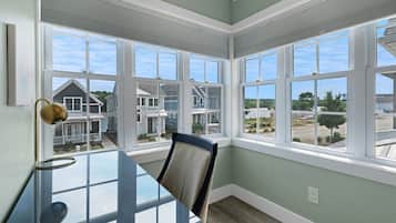 House, Multiple Beds (Hook, Wine, & Sinker) | Exterior