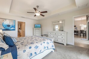 4 bedrooms, iron/ironing board, free WiFi, bed sheets