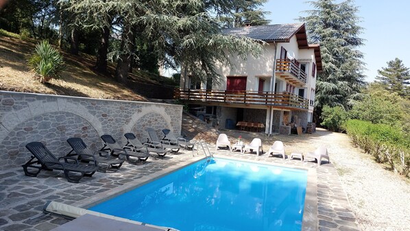 Piscine extérieure, piscine chauffée