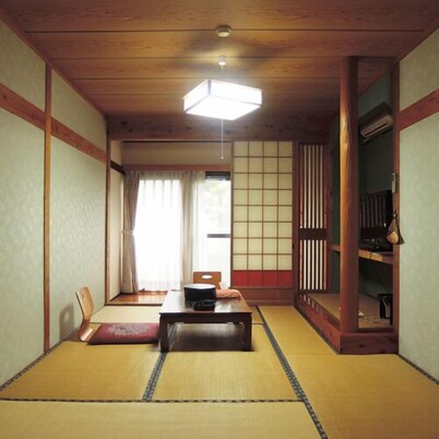 Gyokusenkan