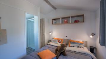 Premium Mobile Home, 2 Bedrooms, 2 Bathrooms | Free WiFi, bed sheets