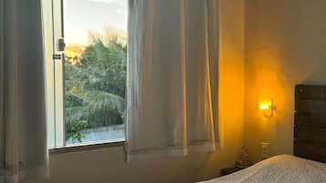 1 habitación, escritorio, tabla de planchar con plancha y wifi gratis
