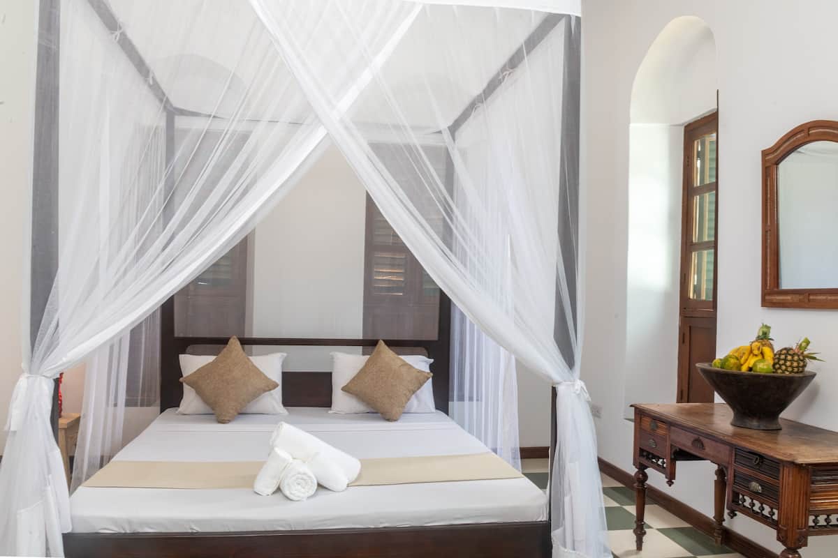 1 bedroom, in-room safe, free wifi, bed sheets