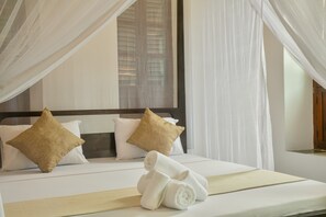 Deluxe Room, Ocean View | In-room safe, free WiFi, bed sheets - The Manor House by Sansi (Zanzibar Town)