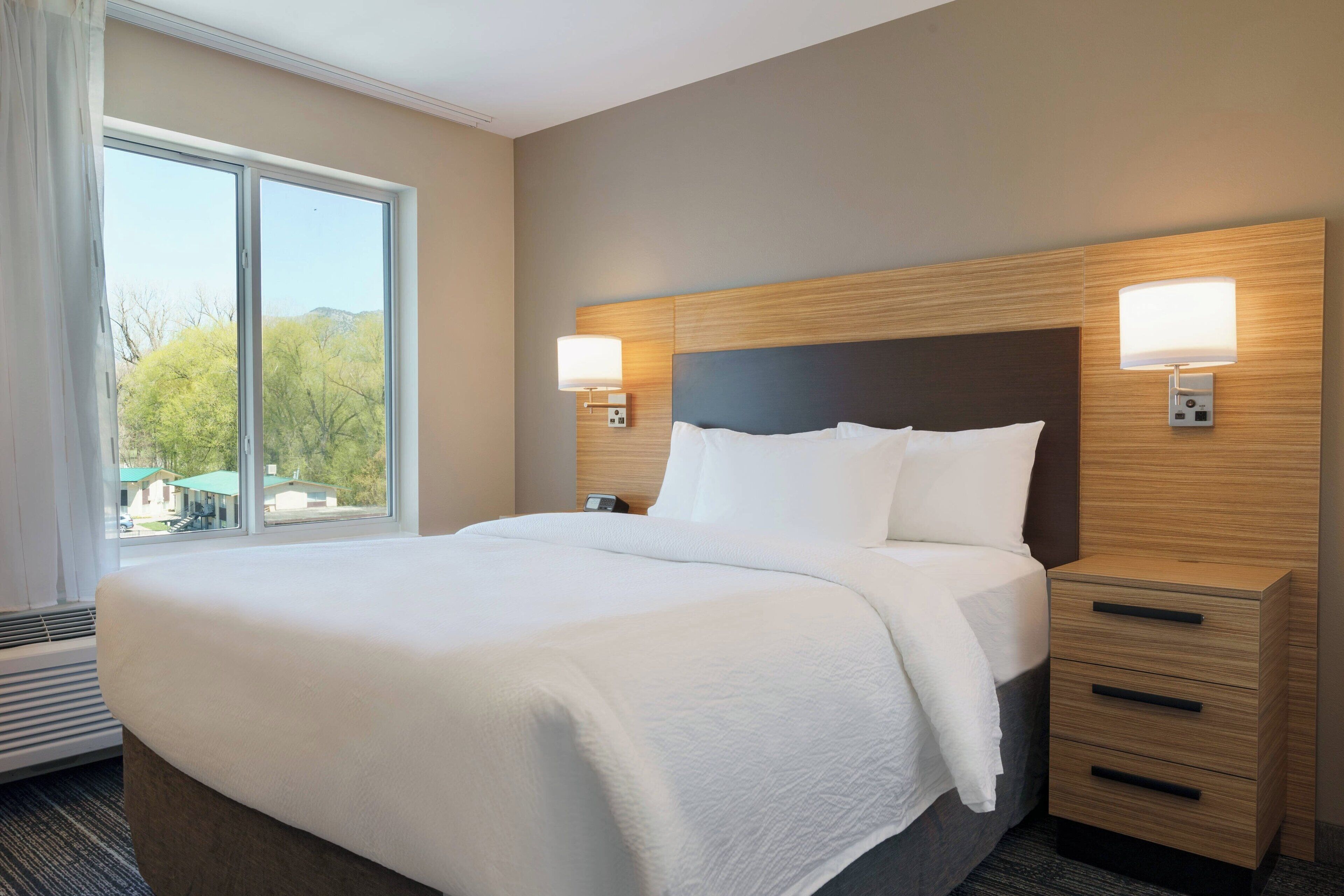 suite, 1 queen bed | pillow-top beds, desk, laptop workspace, blackout curtains