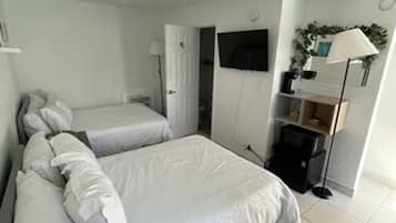 Kahden hengen deluxe-huone | Pimennysverhot, ilmainen Wi-Fi, vuodevaatteet