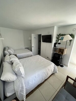 Deluxe tweepersoonskamer | Verduisterende gordijnen, gratis wifi, beddengoed