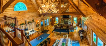 NEW Twin River Cabin - 3 Bedroom Lodge Cabin - Views Soquee River 
