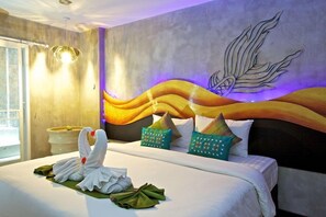 Room - Baan Kamala Hostel and Guesthouse (Kamala)