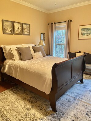 6 bedrooms, free WiFi, bed sheets