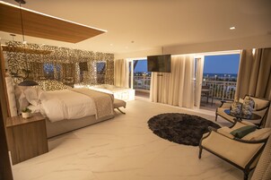 Suíte Presidencial | Ropa de cama de alta calidad, colchones Select Comfort, minibar