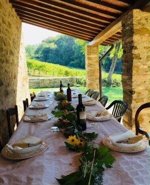 Outdoor dining - Il Fienile di Pie Vecchia (Greve in Chianti / Toscana)