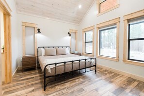 4 Schlafzimmer, Bügeleisen/Bügelbrett, kostenloses WLAN, Bettwäsche