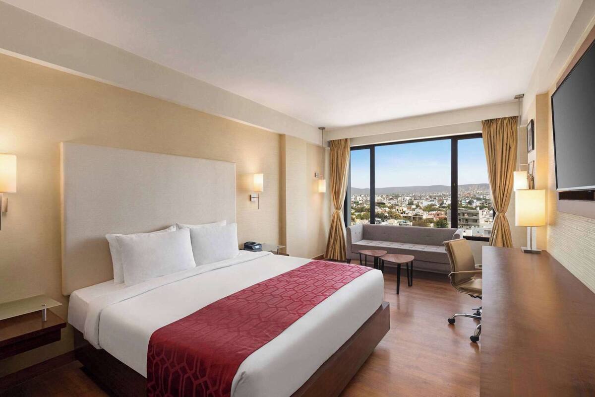 Memory-foam beds, minibar, in-room safe, desk