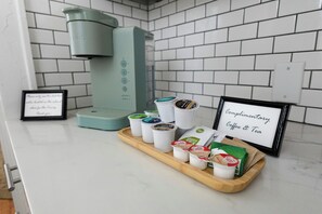 Kaffee und/oder Kaffeemaschine